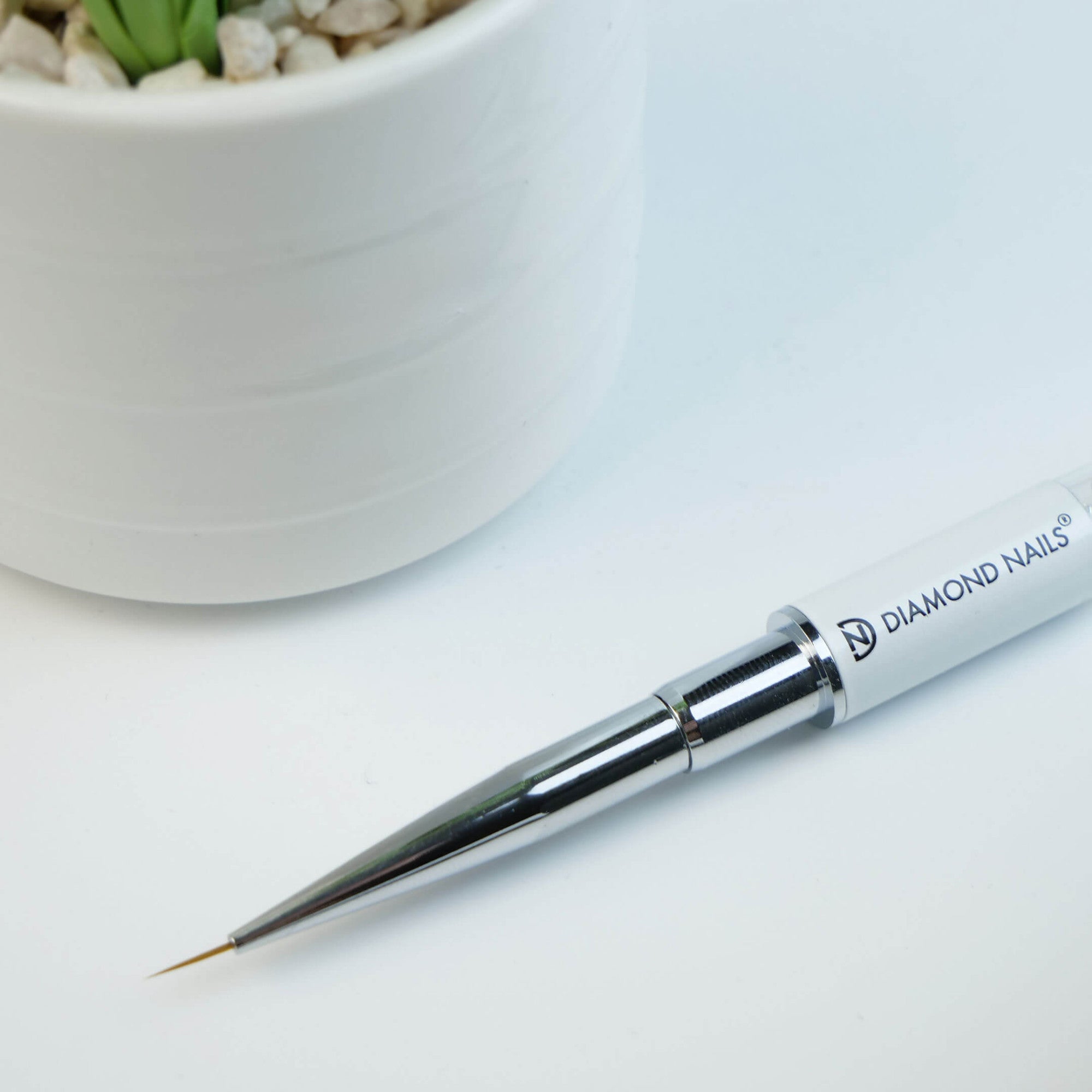 Crystal Nail Art Brush #1 (white case)